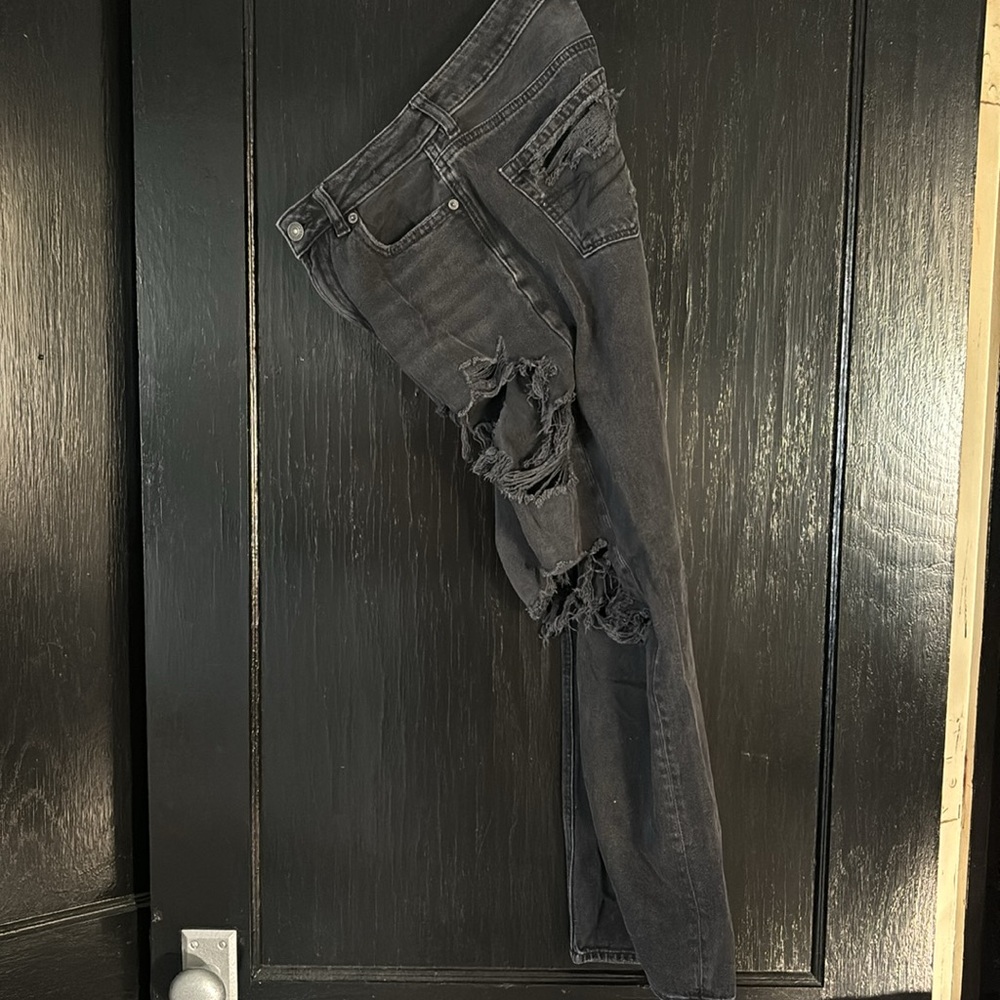 american eagle ripped jeans